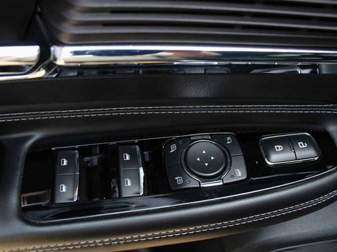 Used 2020 Lincoln Corsair AWD w/ Equipment Group 101A image 12