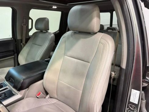 Used 2015 Ford F150 Lariat image 22