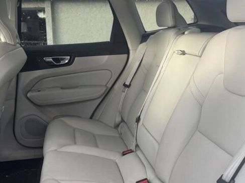 Used 2023 Volvo XC60 B5 Plus AWD/4WD image 11