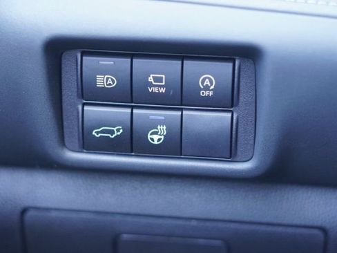 Used 2023 Toyota Highlander Limited image 19