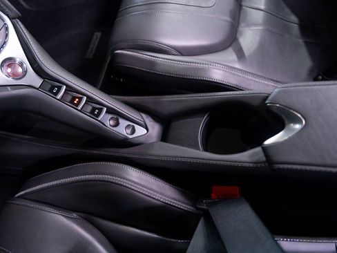 Used 2018 McLaren 720S image 30