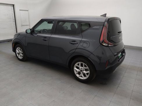 Used 2025 Kia Soul LX w/ LX Technology Package FWD image 3
