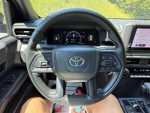 Used 2024 Toyota Tacoma SR image 19