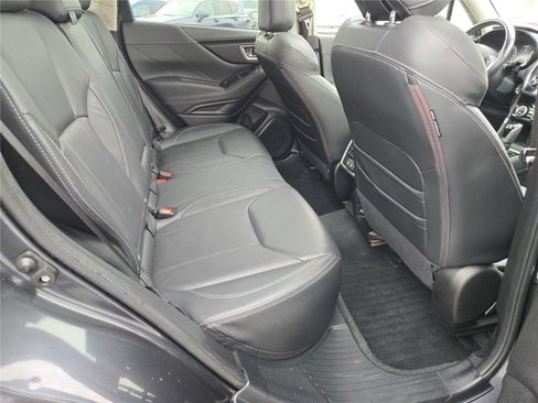 Used 2019 Subaru Forester Limited image 12