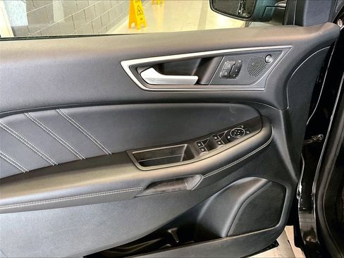 Used 2024 Ford Edge ST image 10