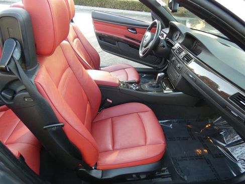 Used 2013 BMW 328i Convertible image 21