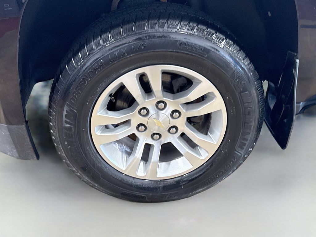 Used 2019 Chevrolet Tahoe LT AWD/4WD image 32