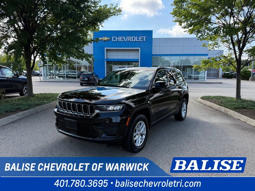 Used 2023 Jeep Grand Cherokee Laredo X AWD/4WD image 1