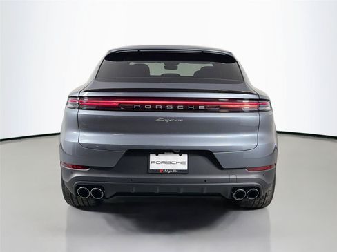 Certified 2026 Porsche Cayenne Coupe AWD/4WD image 6