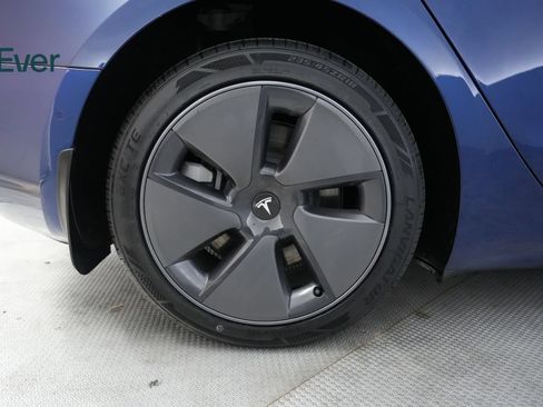 Used 2022 Tesla Model 3 RWD image 22