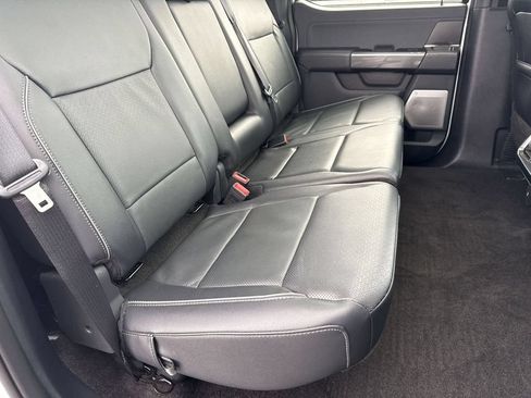 Used 2022 Ford F150 Lariat w/ Equipment Group 502A High AWD/4WD image 31