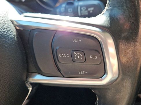 Used 2021 Jeep Wrangler Unlimited Sahara w/ Dual Top Group AWD/4WD image 22