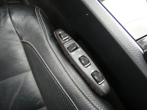 Used 2014 Mercedes-Benz E 350 4MATIC Coupe image 51