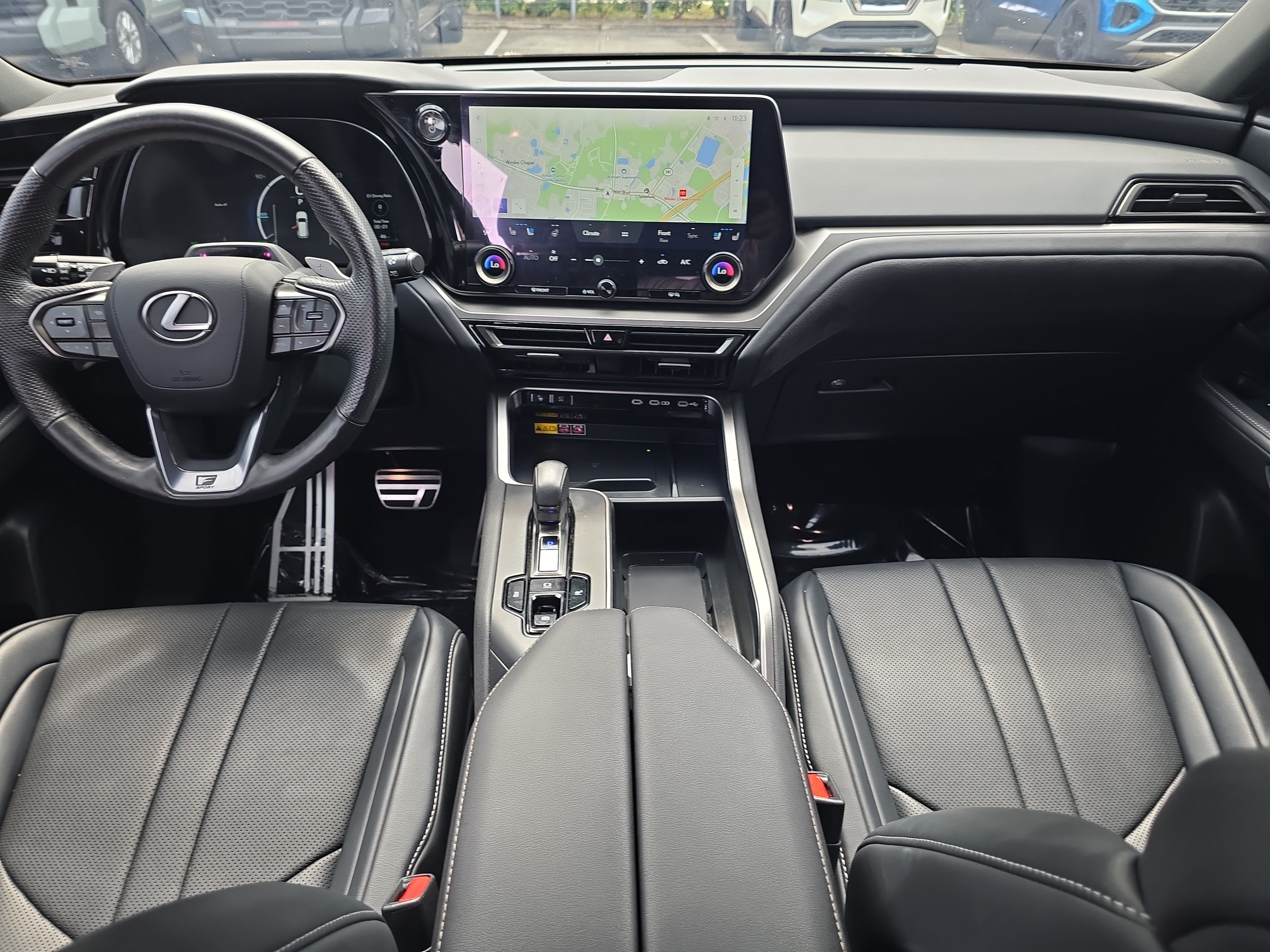 Used 2025 Lexus TX 500h AWD image 12