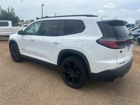 Used 2024 GMC Acadia Elevation w/ Black Edition FWD image 2