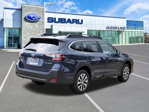 Certified 2025 Subaru Outback Premium AWD/4WD image 6