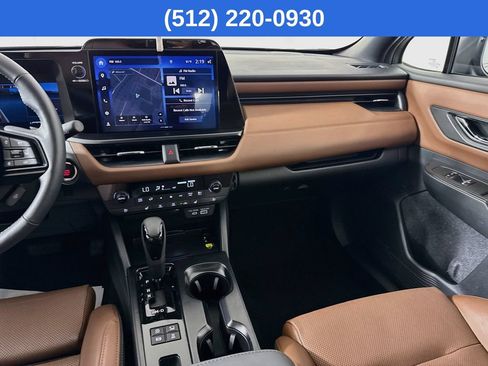 Used 2026 Subaru Outback Touring XT AWD/4WD image 30
