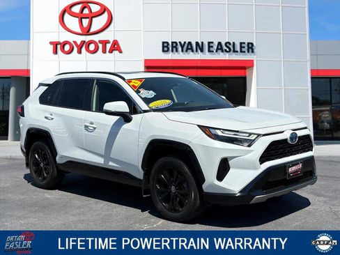 Used 2023 Toyota RAV4 SE w/ Convenience Package AWD/4WD image 1