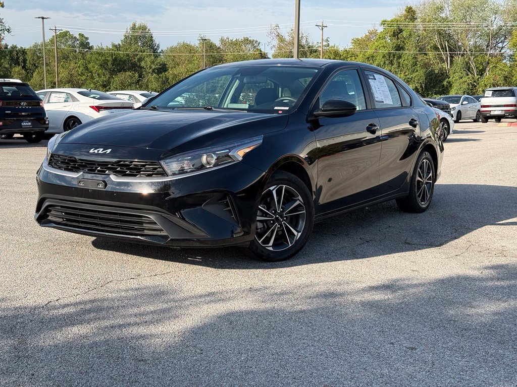 Used 2024 Kia Forte LXS FWD image 3