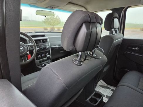 Used 2011 Jeep Liberty Sport AWD/4WD image 41