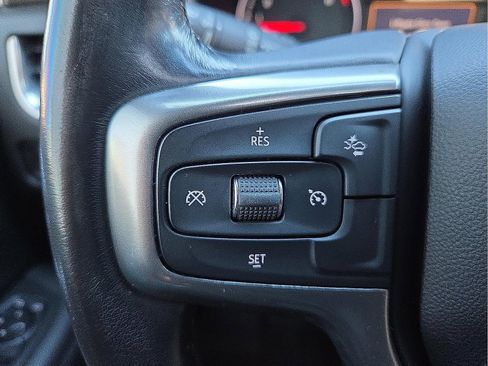 Used 2021 Chevrolet Tahoe Z71 w/ Rear Media and Nav Package image 17