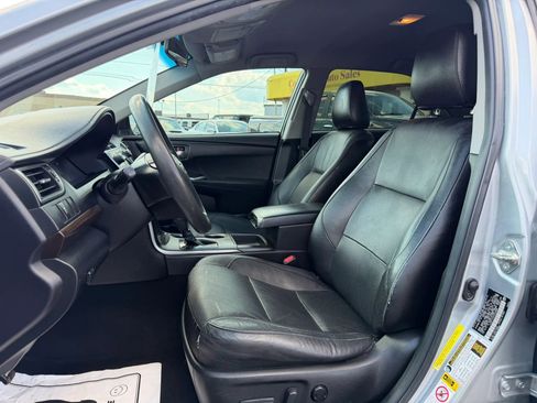 Used 2015 Toyota Camry LE FWD image 5