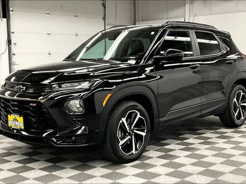 Used 2023 Chevrolet TrailBlazer RS FWD image 11