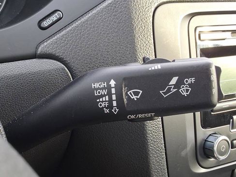 Used 2014 Volkswagen Jetta SE image 28