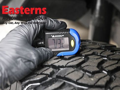 Used 2022 Jeep Wrangler Unlimited Rubicon 4xe w/ Cold Weather Group AWD/4WD image 31