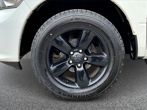 Used 2019 RAM 1500 Express w/ Wheel & Sound Group image 33