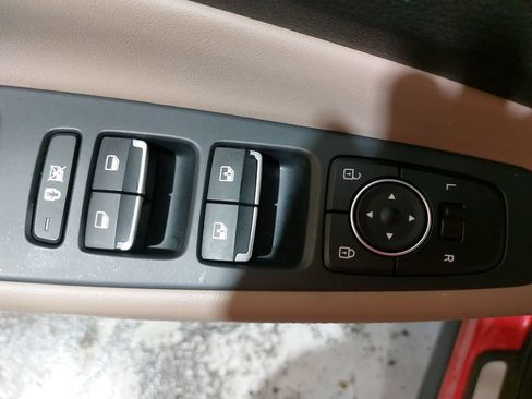 Used 2020 Hyundai Santa Fe Limited AWD/4WD image 28