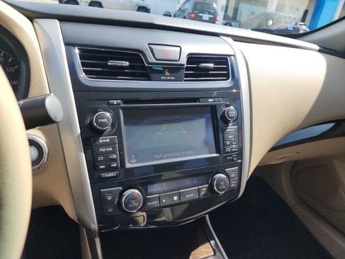 Used 2013 Nissan Altima 3.5 SL w/ Technology Pkg image 27