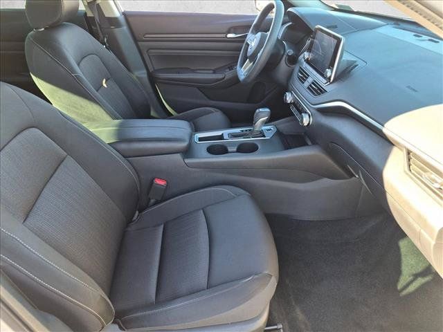 Used 2020 Nissan Altima 2.5 S FWD image 25