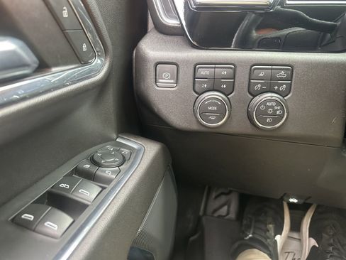 Used 2024 Chevrolet Silverado 3500 LT w/ Convenience Package image 29