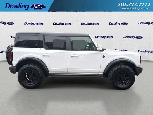 Used 2024 Ford Bronco Outer Banks AWD/4WD image 9