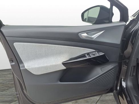 Used 2023 Volkswagen ID.4 Pro RWD image 8