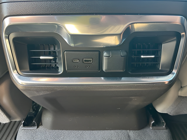 Used 2022 Chevrolet Silverado 1500 LTZ RWD image 29