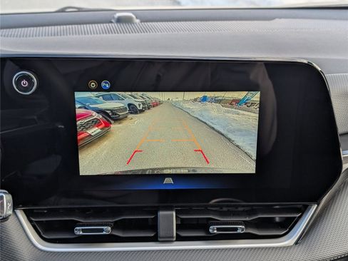 New 2026 Chevrolet Equinox LT image 21