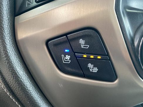 Used 2016 GMC Sierra 1500 Denali w/ Enhanced Driver Alert Package image 28