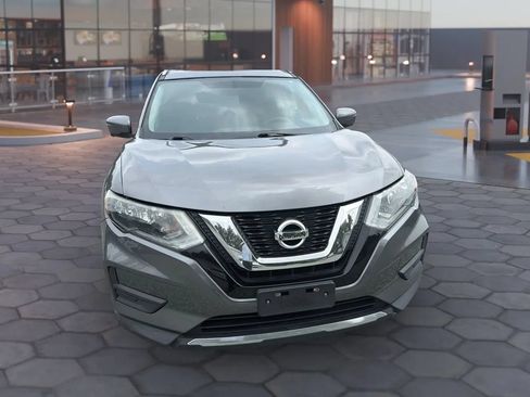 Used 2017 Nissan Rogue SV AWD/4WD image 21