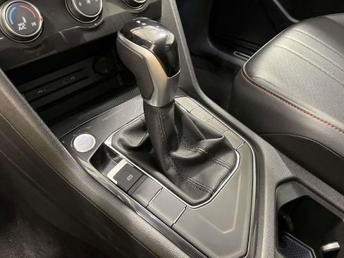 Used 2024 Volkswagen Tiguan Wolfsburg Edition image 24
