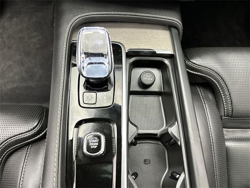 Certified 2024 Volvo XC90 B6 Ultimate image 20