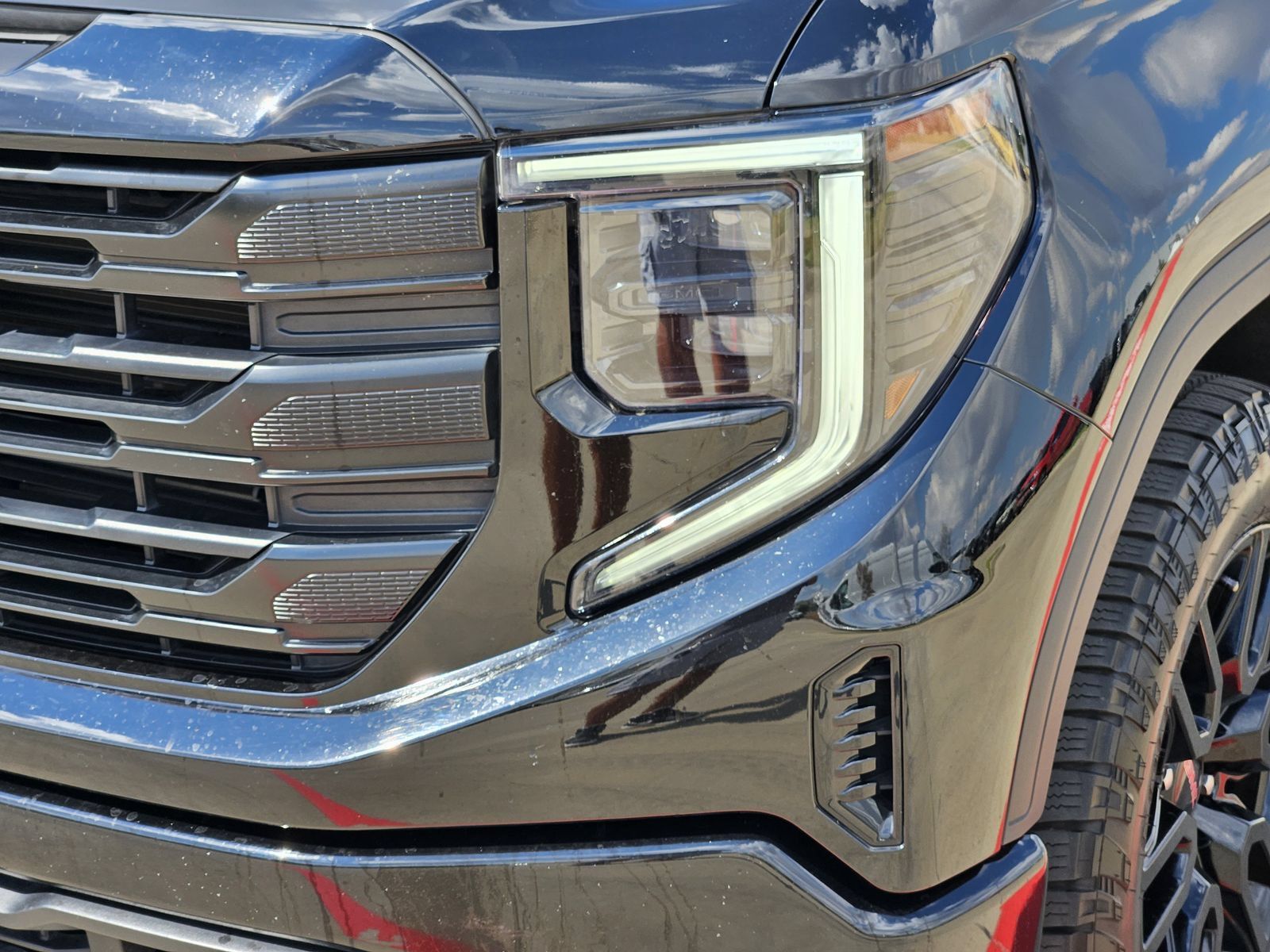 Certified 2023 GMC Sierra 1500 Pro w/ Graphite Edition AWD/4WD image 11