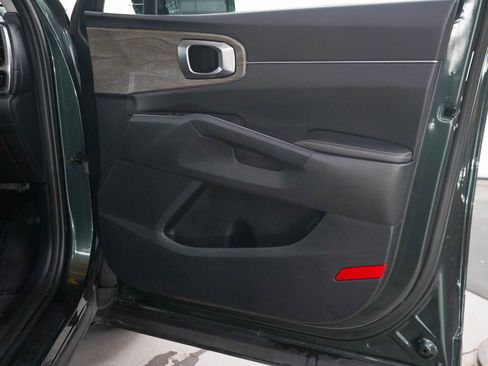 Used 2022 Kia Sorento S AWD/4WD image 9