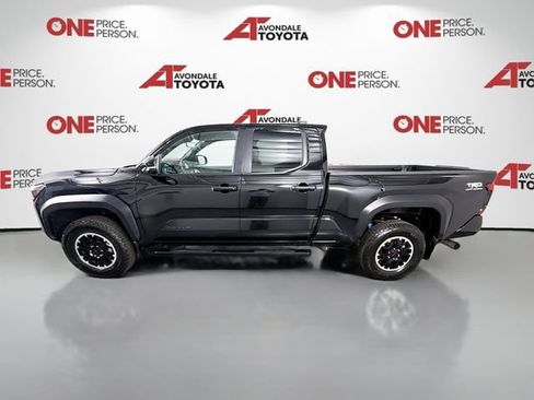 Certified 2024 Toyota Tacoma TRD Off-Road w/ TRD Off Road Upgrade Package AWD/4WD image 5