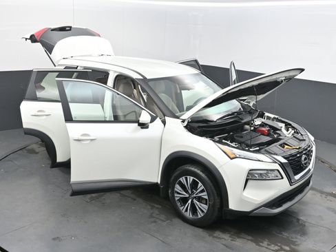 Certified 2023 Nissan Rogue SV image 37