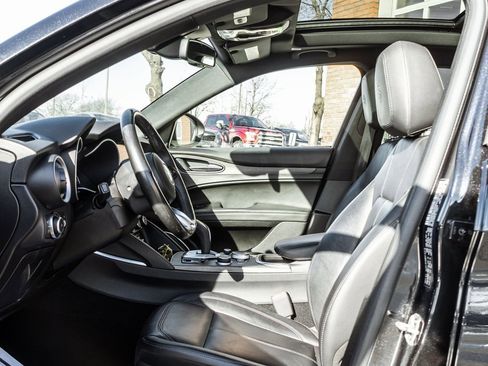 Used 2022 Alfa Romeo Stelvio Ti w/ Active Assist Plus Package image 26