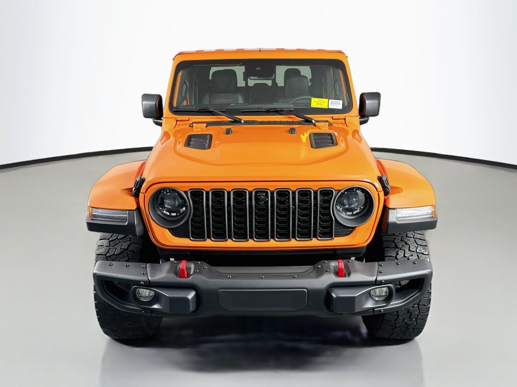 Used 2025 Jeep Gladiator Rubicon AWD/4WD image 2