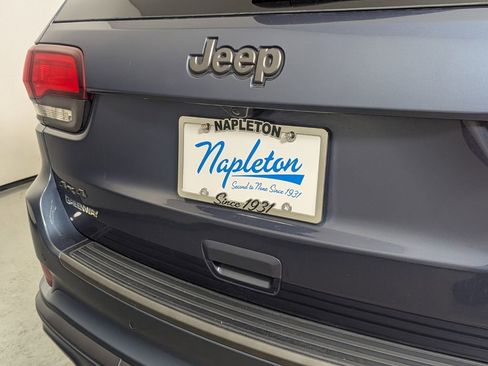 Used 2019 Jeep Grand Cherokee Limited X image 9