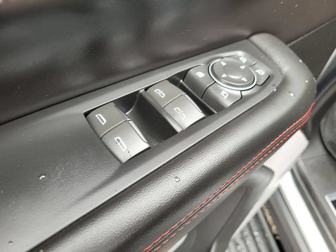 Used 2025 GMC Yukon AT4 Ultimate w/ LPO, Floor Liner Package AWD/4WD image 22